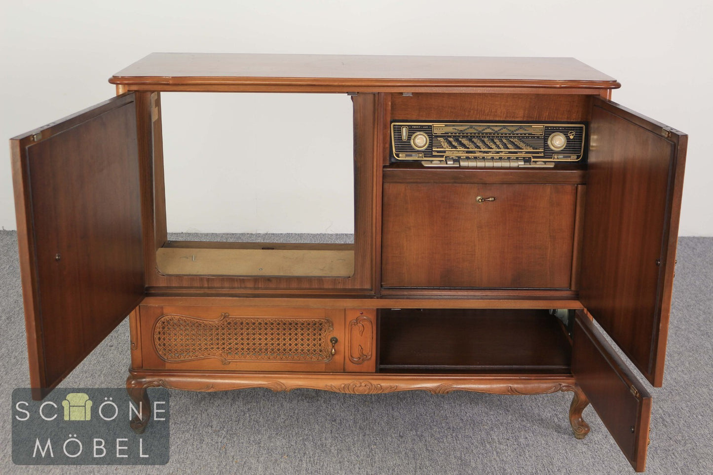Blaupunkt Phonoschrank Virginia Typ 2530 – Retro-Design mit Radio & Plattenspiel