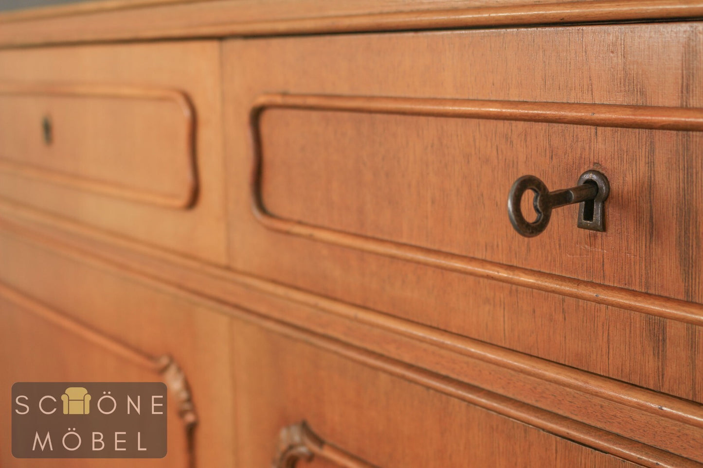 Chesterfield Schrank Landhausstil Vitrine Vintage  Glasschrank Geschirrschrank