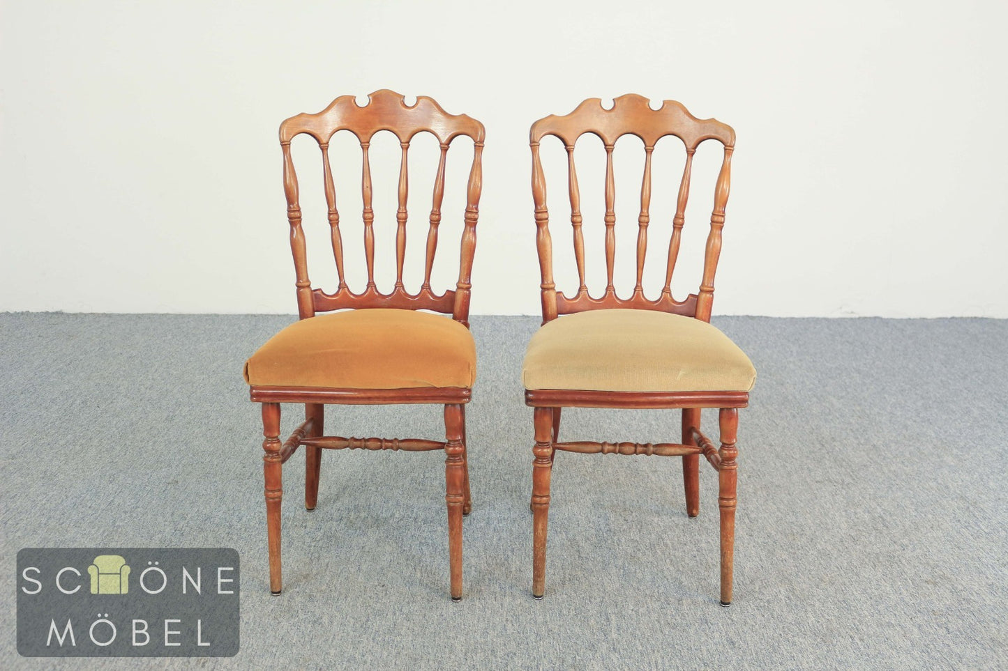 Antik Kolonialstil Stuhl Vintage Holzstuhl gepolstert Spindellehne massiv