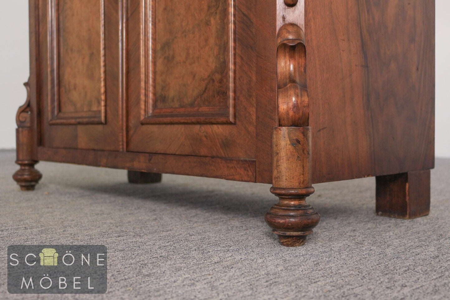 Hübsche Louis Philippe Kommode Schränkchen Sideboard Anrichte Vertiko Antik Stil