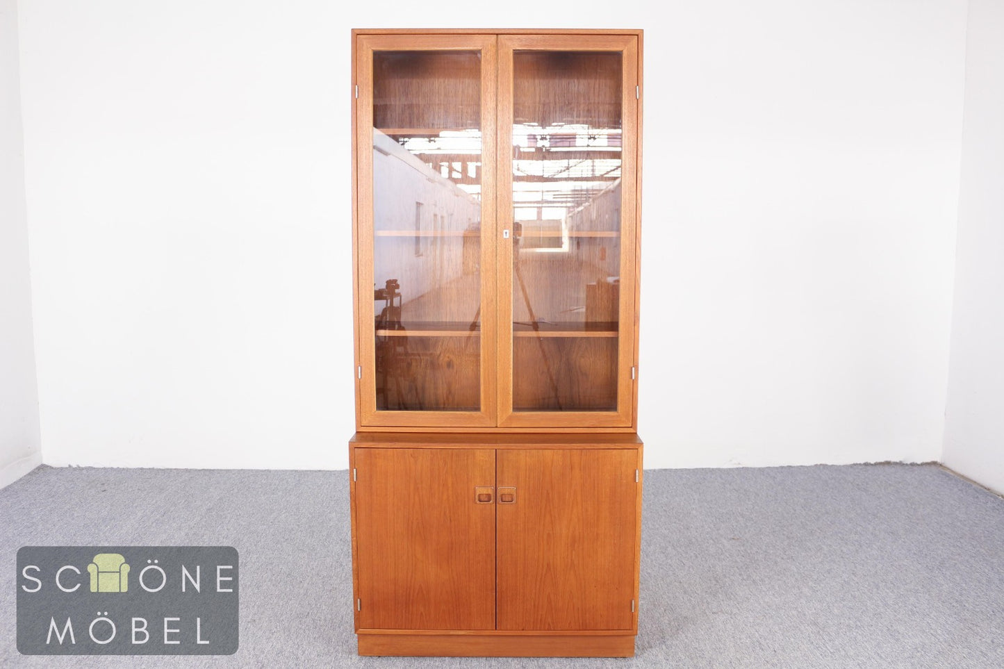 Dyrlund Teak Vitrine Danish Design Mid Century Glas Schrank Vintage Teakholz